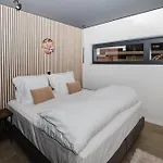 Nature Village – N°17 – 8 Personnes Lodge *