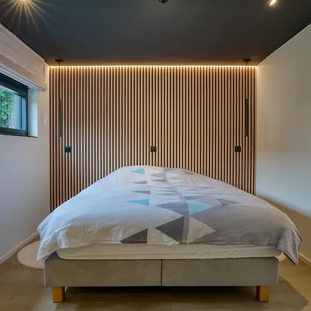 Lodge Nature Village - N°17 - 8 Personnes *