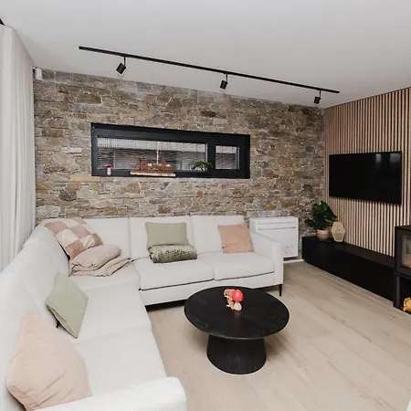 Domek letniskowy Nature Village - N°17 - 8 Personnes Avec Jacuzzi *