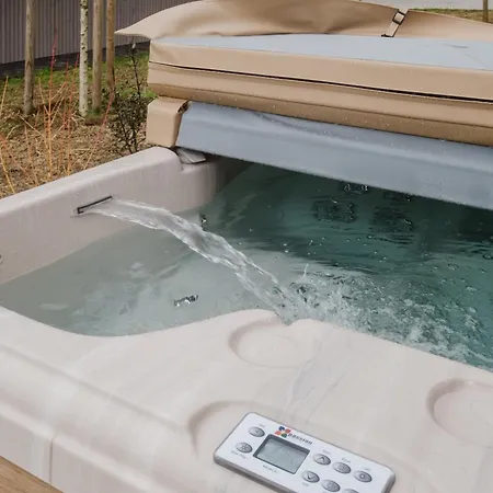 Nature Village - N°17 - 8 Personnes Avec Jacuzzi Lodge *