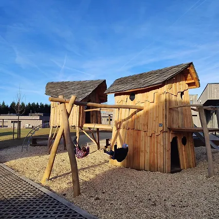 Nature Village - N°17 - 8 Personnes Avec Jacuzzi * Bullange