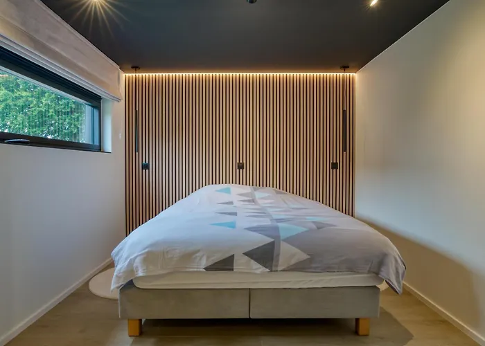 Lodge Nature Village - N°17 - 8 Personnes *