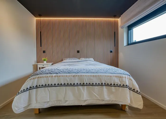 Lodge Nature Village - N°17 - 8 Personnes *