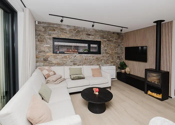 Domek letniskowy Nature Village - N°17 - 8 Personnes Avec Jacuzzi *