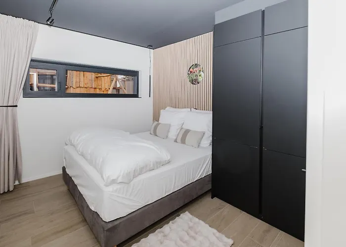 Domek letniskowy Nature Village - N°17 - 8 Personnes Avec Jacuzzi Bullange